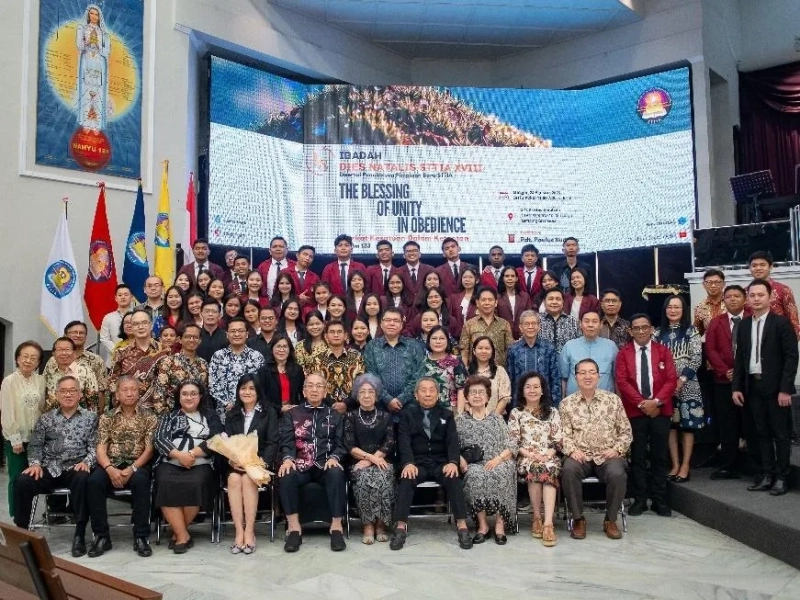 Dies Natalis XVIII STTIA Foto Bersama